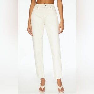 DYNAMITE CLAUDIA MOM JEAN